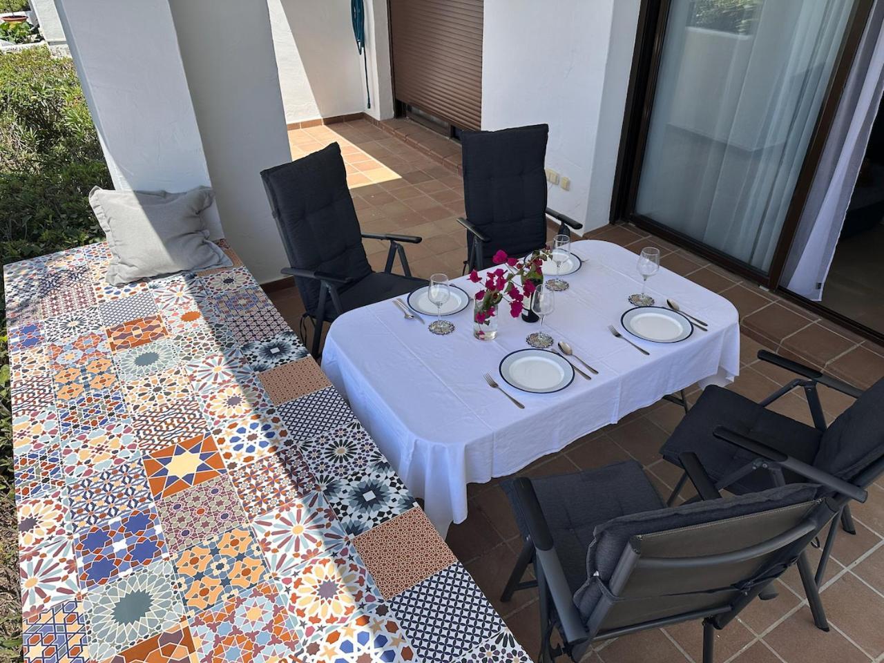 Quiet Family Apartment, 4 Pools, Close To The Beach And Golf, La Marina Alcaidesa 9 02 Luaran gambar
