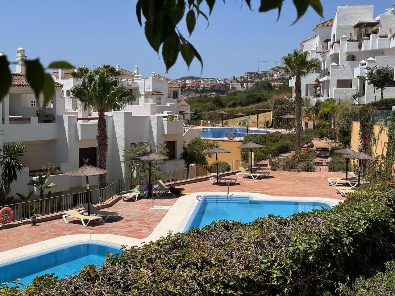 Quiet Family Apartment, 4 Pools, Close To The Beach And Golf, La Marina Alcaidesa 9 02 Luaran gambar