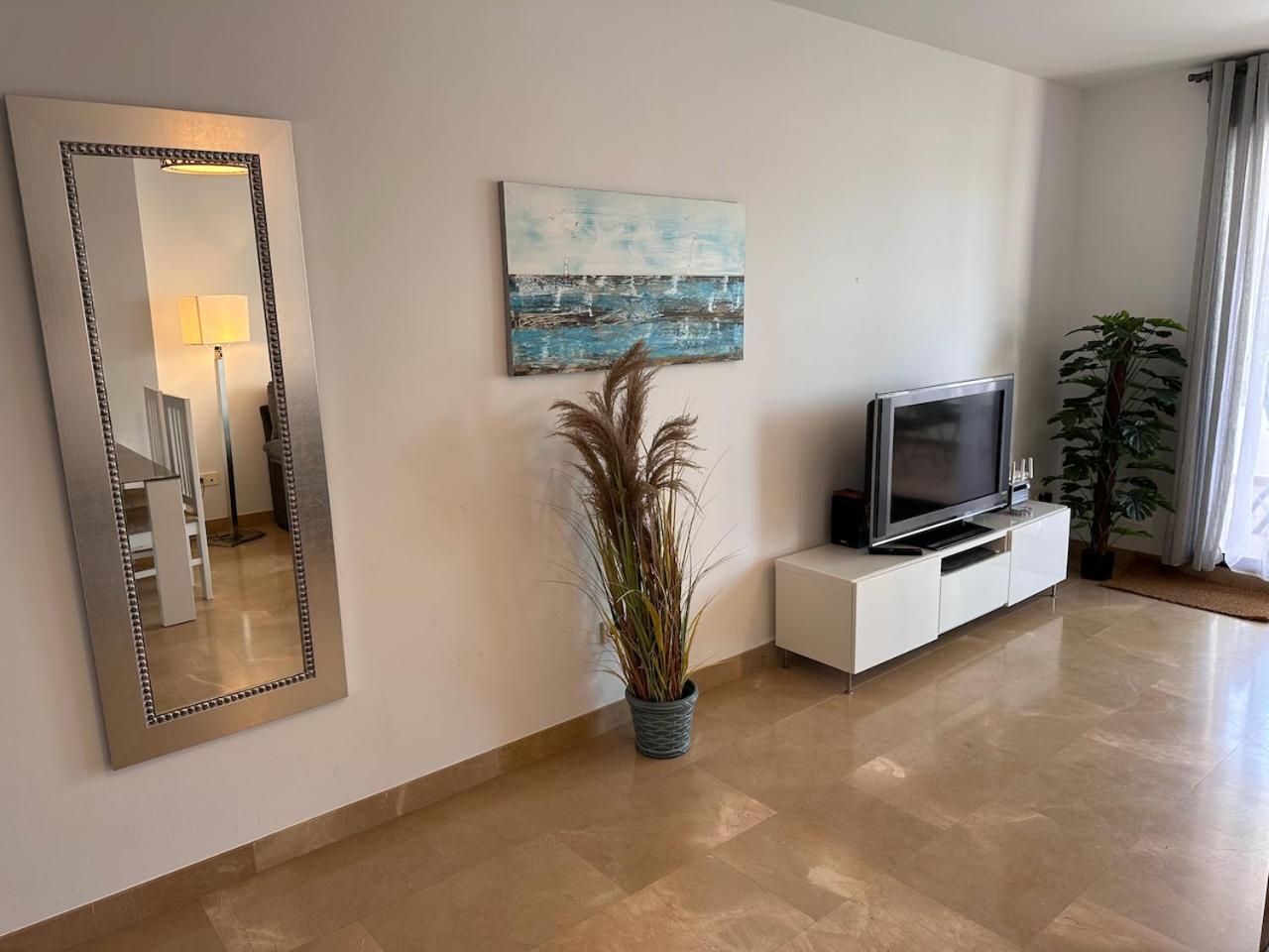 Quiet Family Apartment, 4 Pools, Close To The Beach And Golf, La Marina Alcaidesa 9 02 Luaran gambar