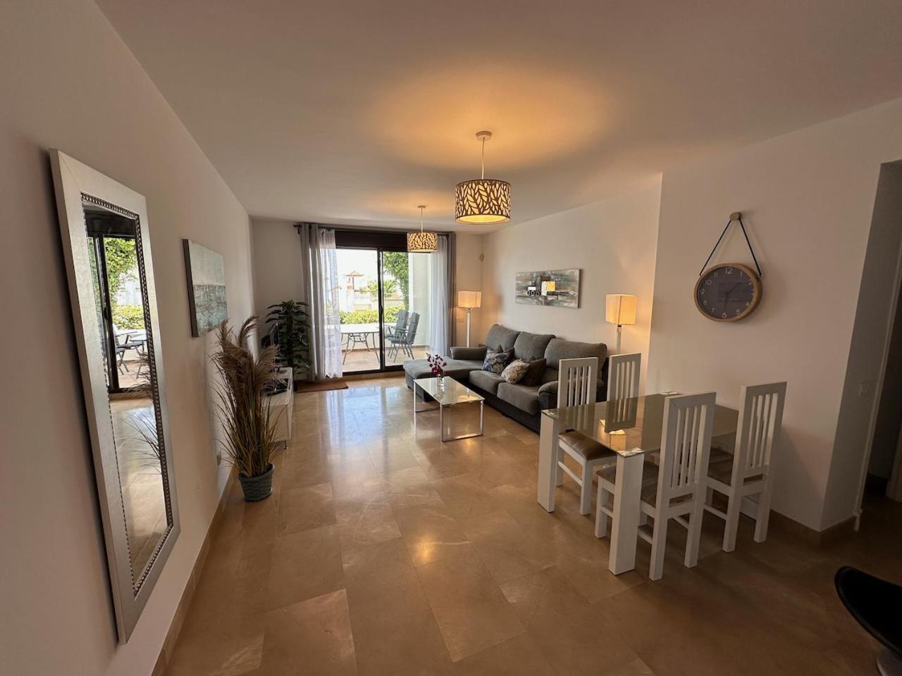 Quiet Family Apartment, 4 Pools, Close To The Beach And Golf, La Marina Alcaidesa 9 02 Luaran gambar