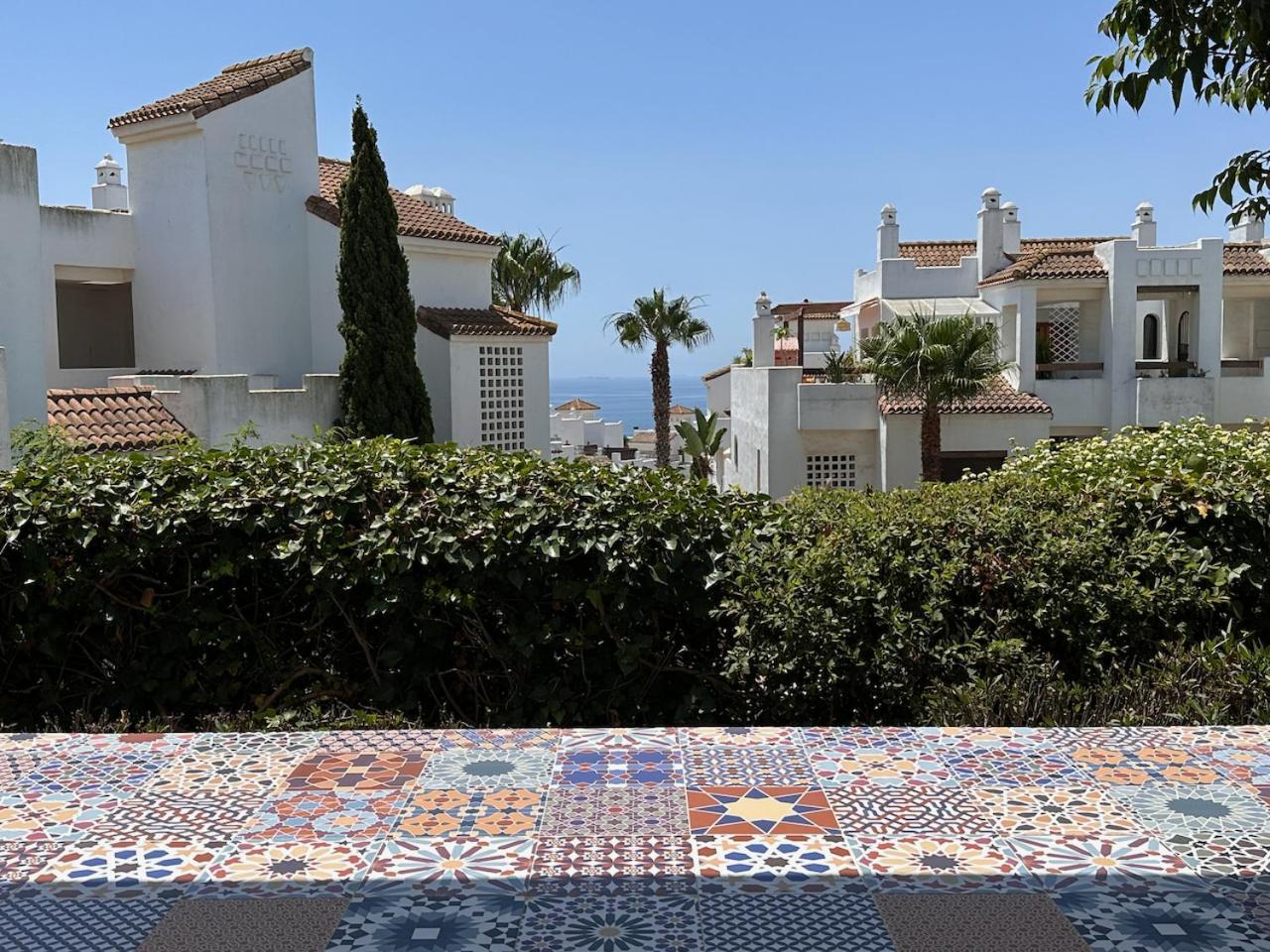 Quiet Family Apartment, 4 Pools, Close To The Beach And Golf, La Marina Alcaidesa 9 02 Luaran gambar